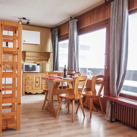 Apartment Apartment Les Pistes - Lavachet-2 By Interhome Tignes
