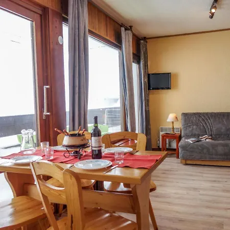 Apartment Les Pistes - Lavachet-2 By Interhome Tignes