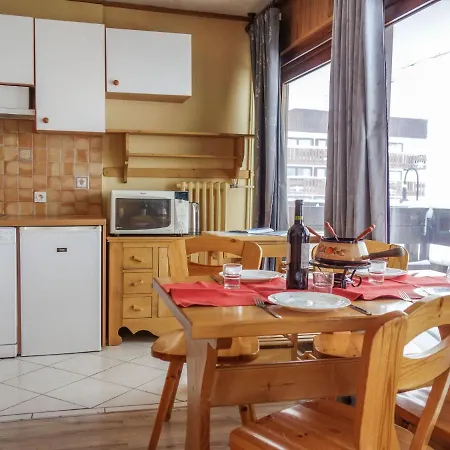 Apartment Les Pistes - Lavachet-2 By Interhome Tignes