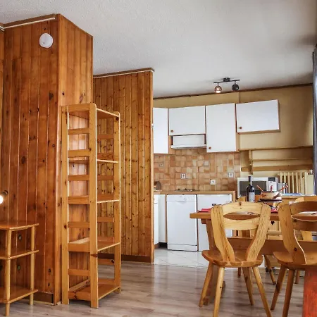 Apartamento Les Pistes - Lavachet-2 By Interhome Tignes