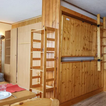 Apartment Les Pistes - Lavachet-2 By Interhome