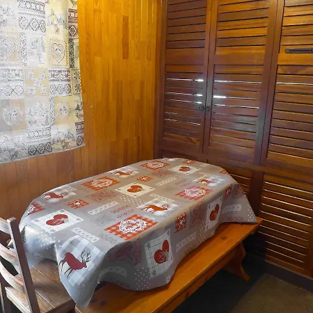 Apartment Les Pistes - Lavachet-2 By Interhome * Tignes